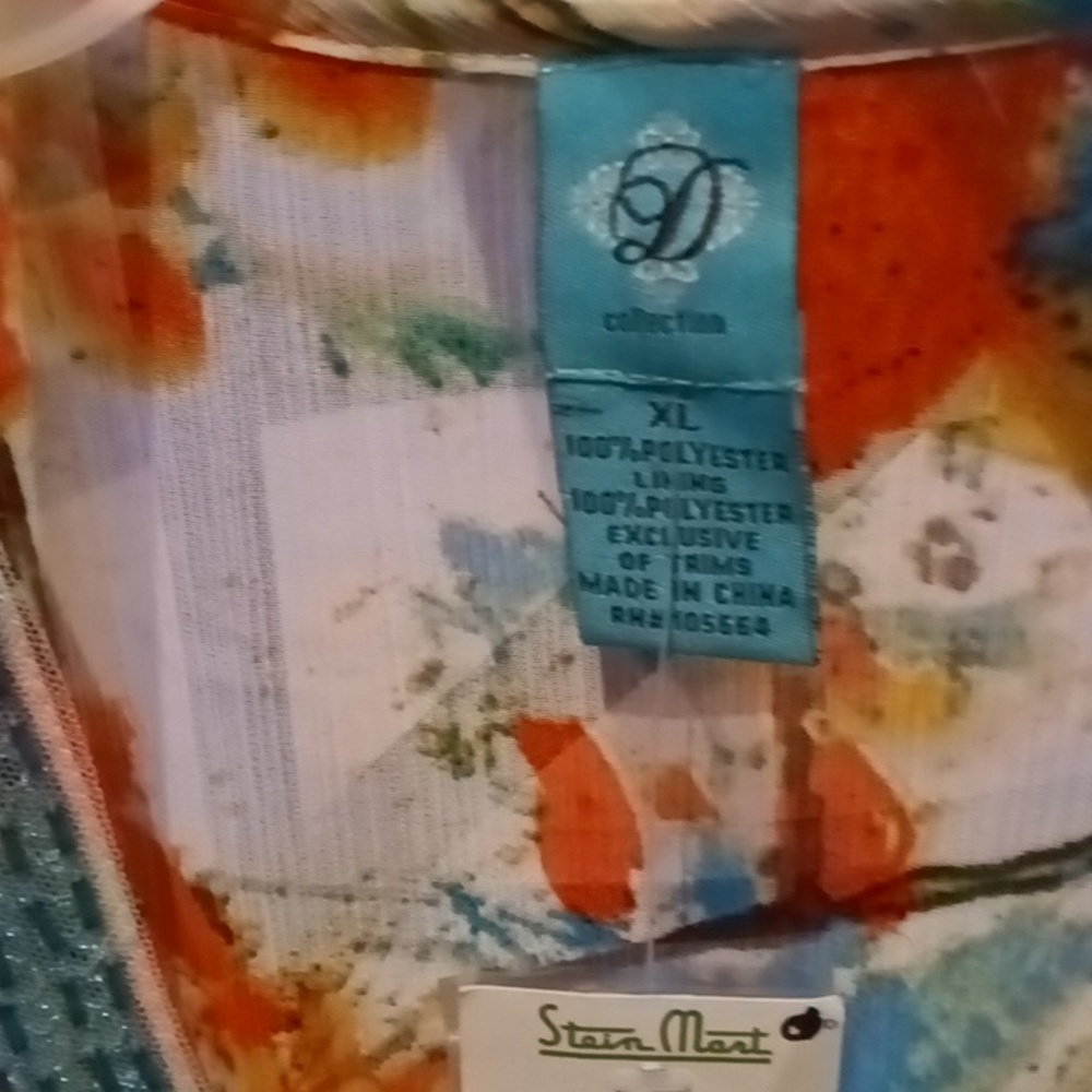 FINAL PRICE NWT D Collection multi-colored flared sleeves v-neck blouse XL